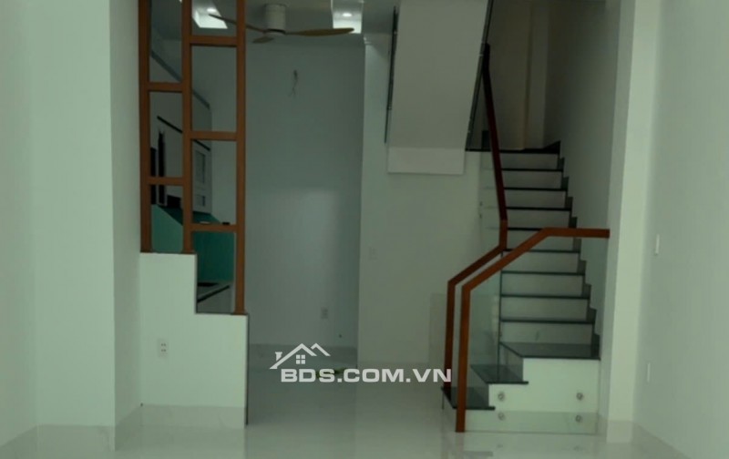 NHÀ 4 TẦNG MỚI XÂY, mặt tiền thục, GẦN VÕ VĂN KIỆT, DTsd 160m2, NHỈNH 6ty